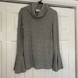 Turtleneck Gray Sweater w/ Flare Sleeve